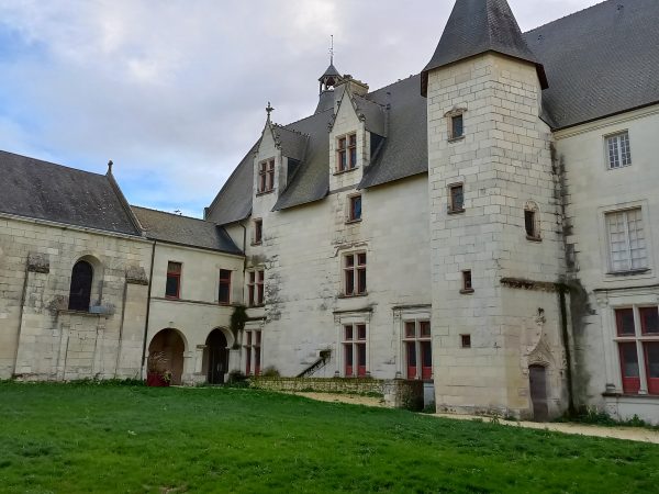 Monts-sur-Guesnes: le château d’Aliénor et de Richard, un Historial du Poitou