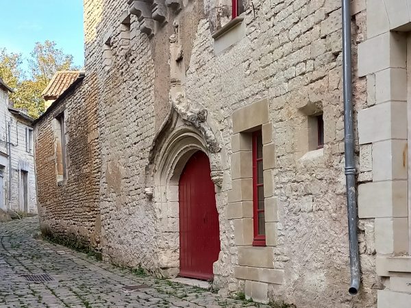 Mirebeau: la petite Carcassonne du Poitou